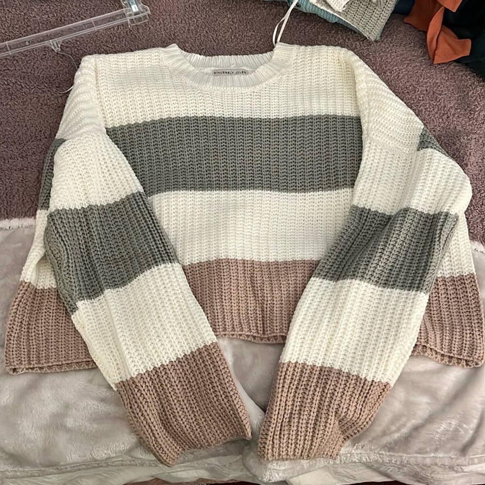 Sincerely Jules cropped bell sleeve sweater